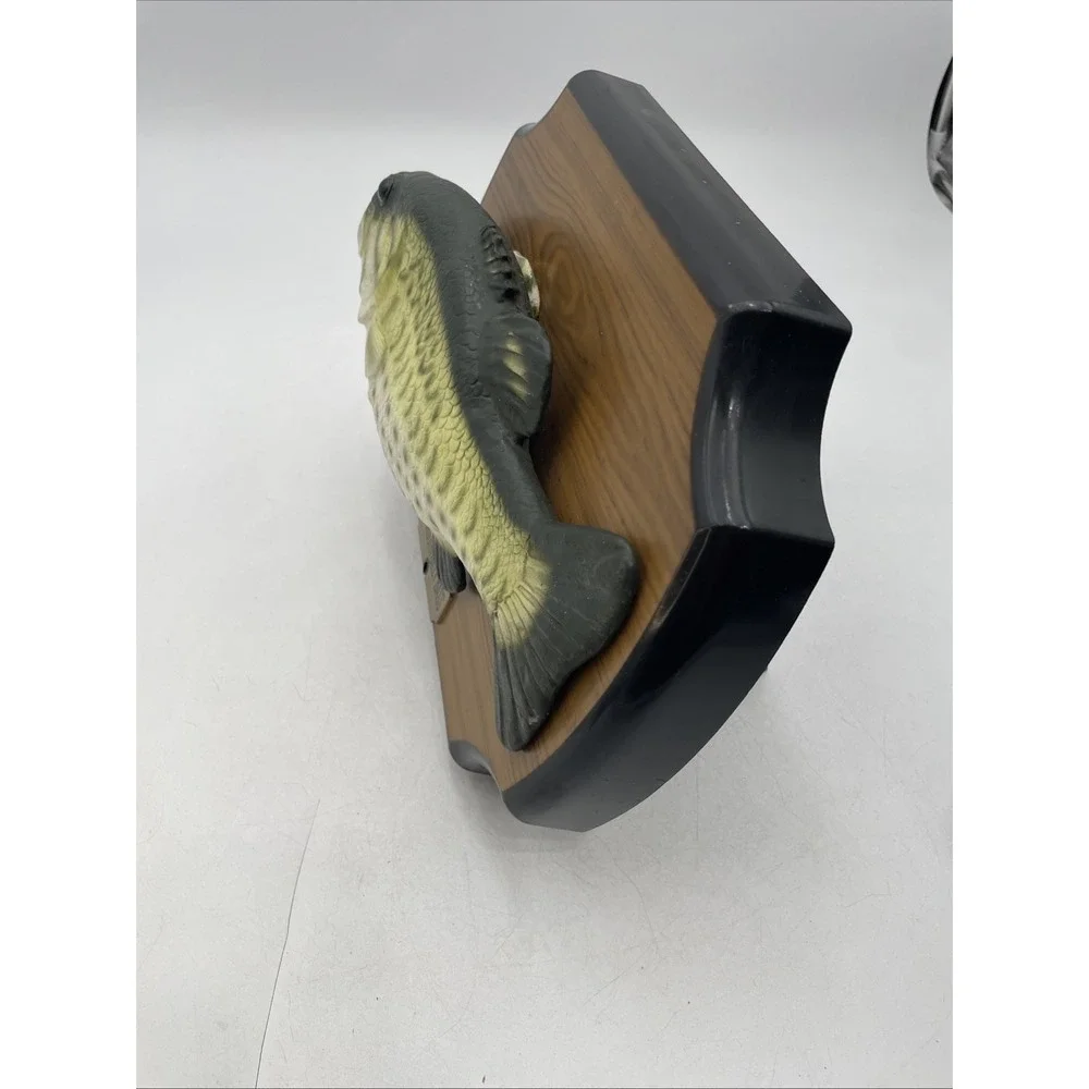 1999 Gummy Big Mouth Billy Bass (2) Songs 